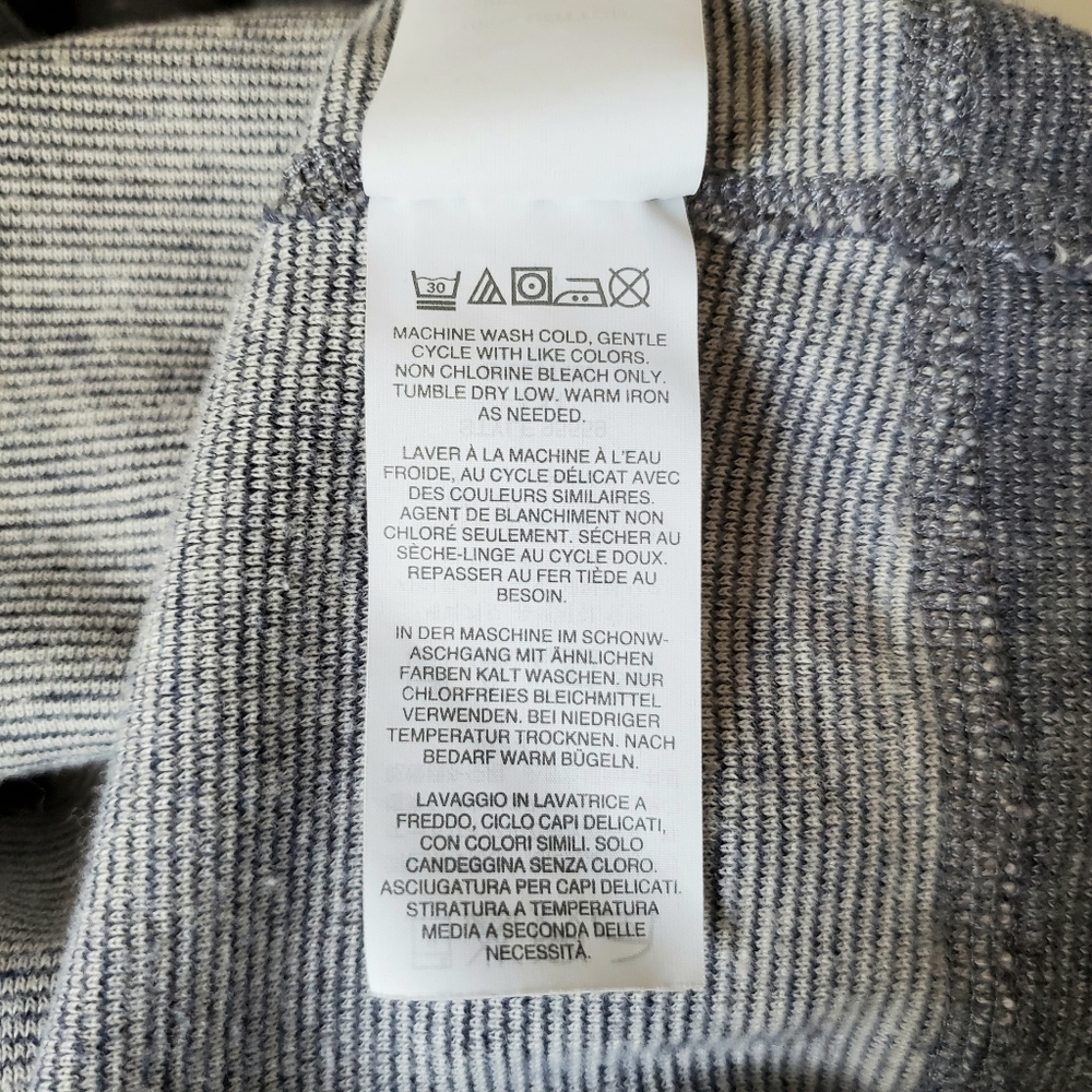 *SOLD* J. Crew Bluish Grey Knit Crew Neck Shirt L - Picture 9 of 11